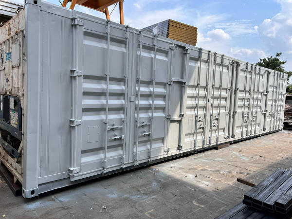 Container 40' high cube per Batterie 